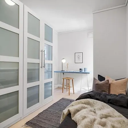 Modern In Center - 5 Bedrooms - 1 Minute To Bryggen Διαμέρισμα *