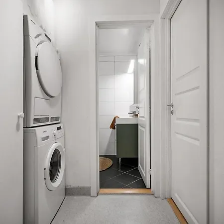 Modern In Center - 5 Bedrooms - 1 Minute To Bryggen *